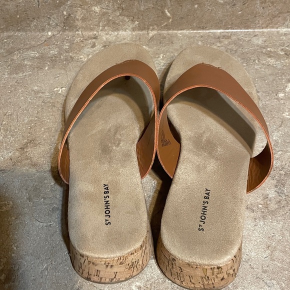 St. John's Bay  Size 10 Women's Brown and Tan Sandals - Picture 3 of 10